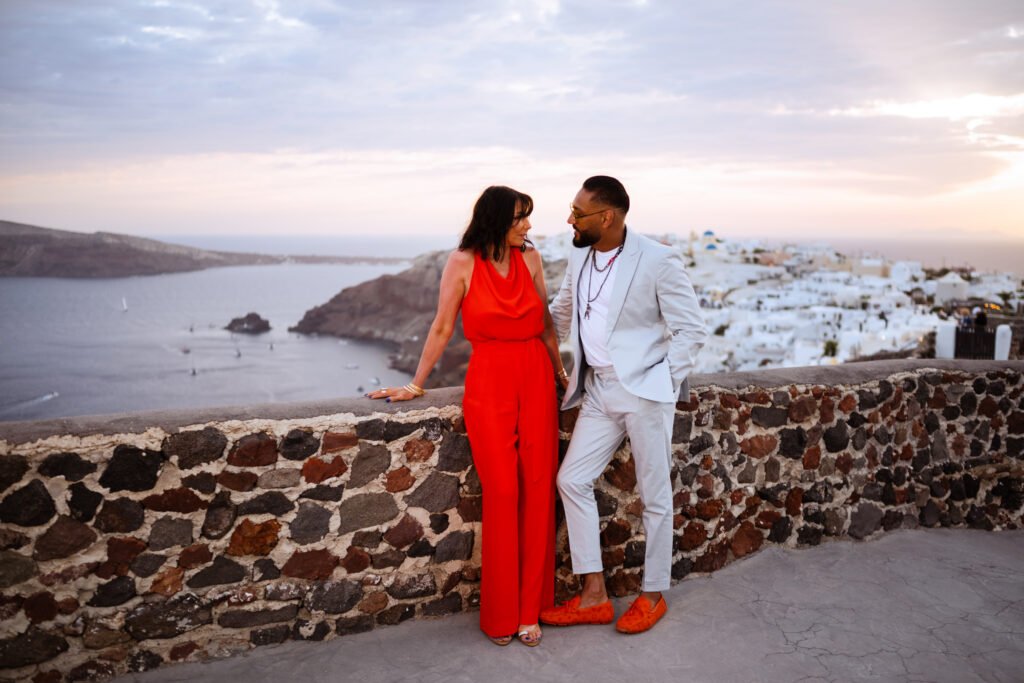 Read more about the article Next-Day Photoshoot in Santorini: Because Your Wedding Glow Does Not Clock Out at Midnight