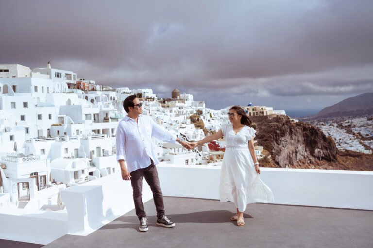 Best vacation photographer Santorini Jael & Eric (27 of 34)