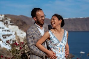 Read more about the article Why Hiring a Local Santorini Photographer Makes ALL the Difference