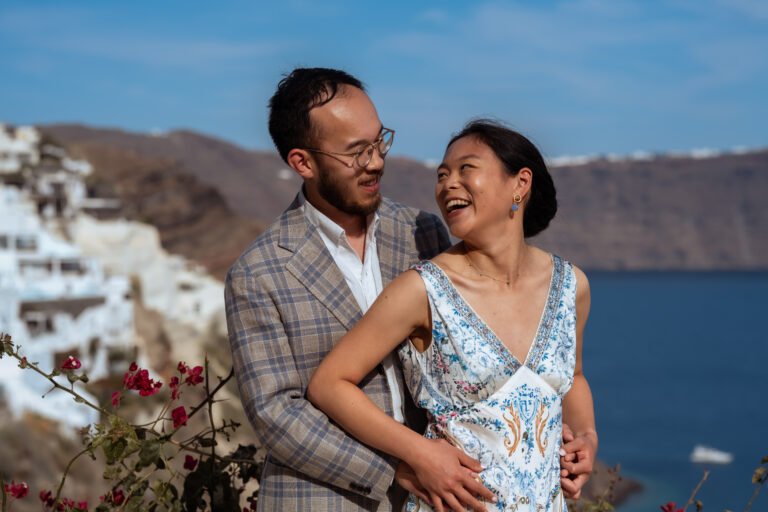 Read more about the article Why Hiring a Local Santorini Photographer Makes ALL the Difference