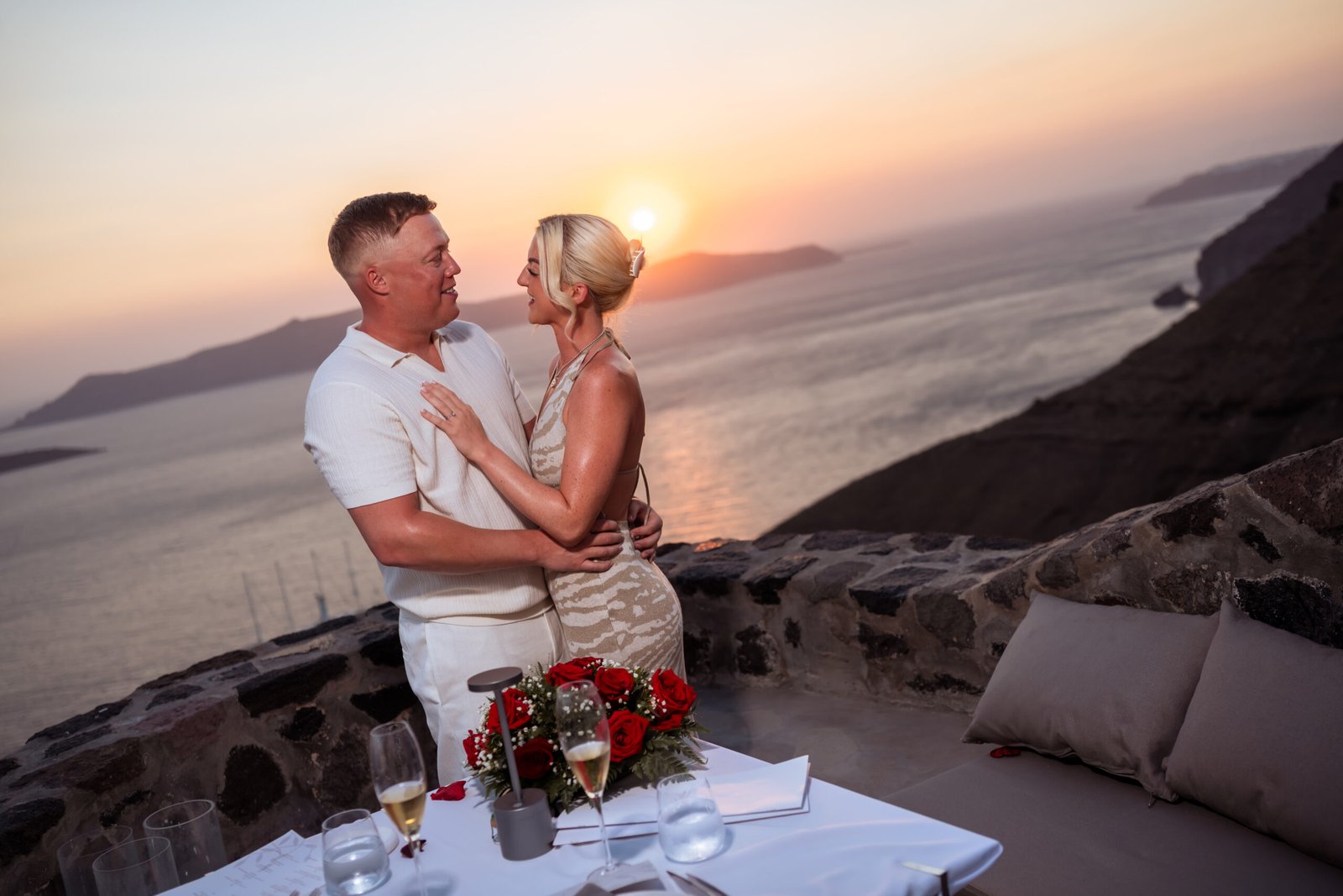 Romantic proposal Santorini photos