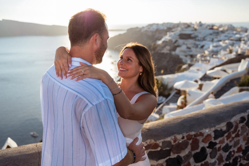 Read more about the article Propose in Santorini? Here’s How to Not Turn the Most Romantic Moment of Your Life Into a Logistics Nightmare